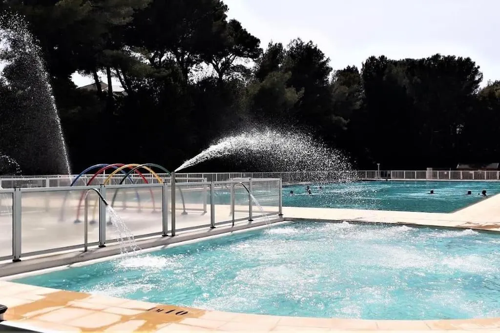 Апартаменты T2 - Coudouliere - Piscine - Wifi - Parking Сис-Фур-Ле-Пляж